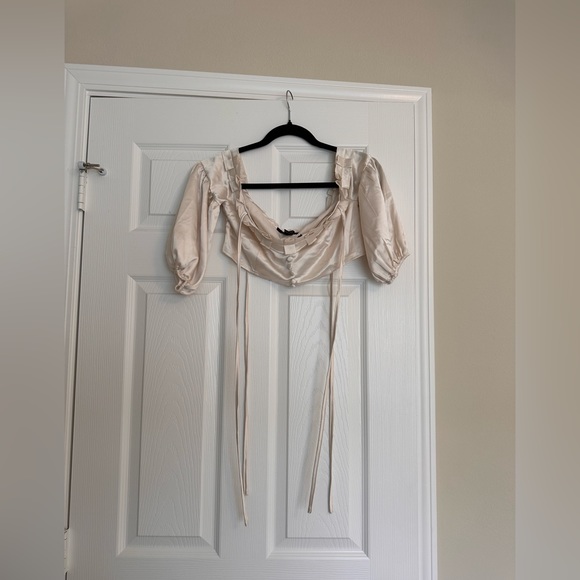 Forever 21 Tops - Forever 21 Crop Top Cream Blouse